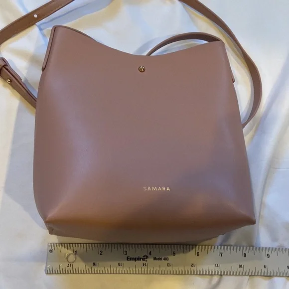 Samara Anthropologie Blush Color X body EUC, Vegan Leather gold button closure! - Picture 9 of 14